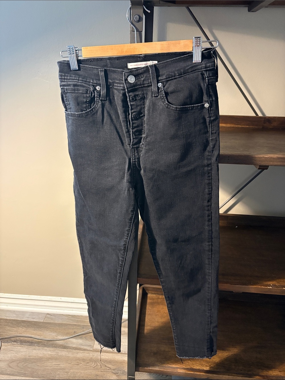Levi's Black Ankle Crop Jeans